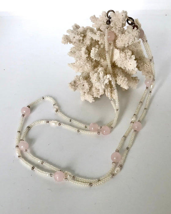 Murano seed-bead necklace with rose quartz and freshwater pearls