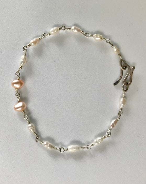 Handmade sterling silver bracelet with freshwater pearls